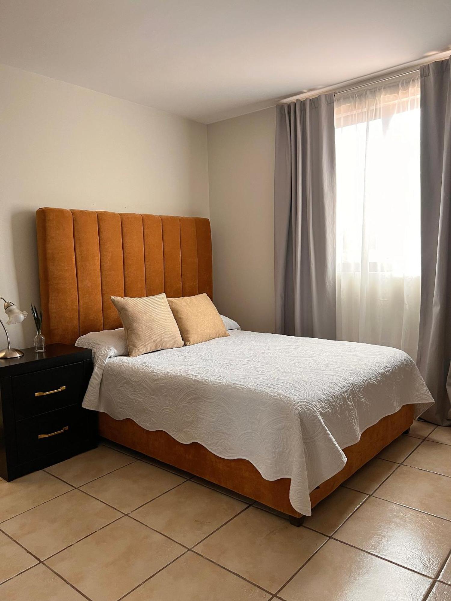 Suites Ciento 37 Leon Luaran gambar