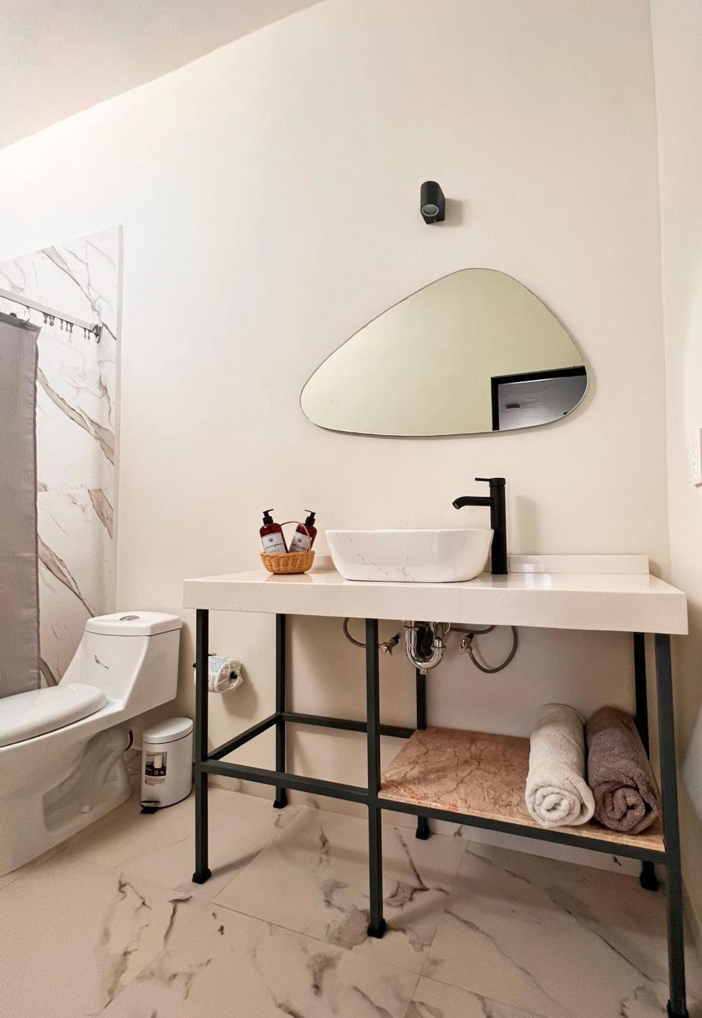 Suites Ciento 37 Leon Luaran gambar