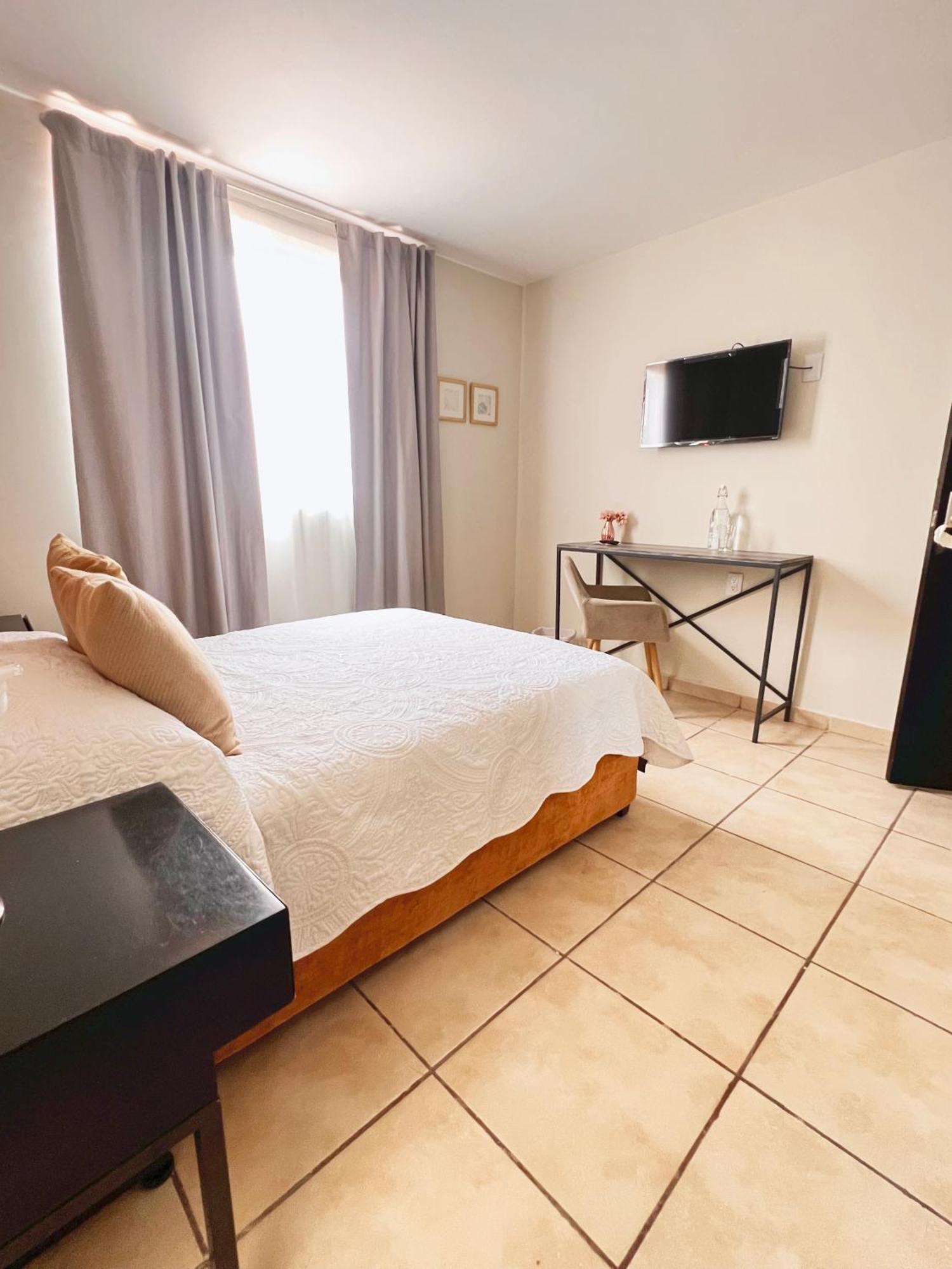 Suites Ciento 37 Leon Luaran gambar